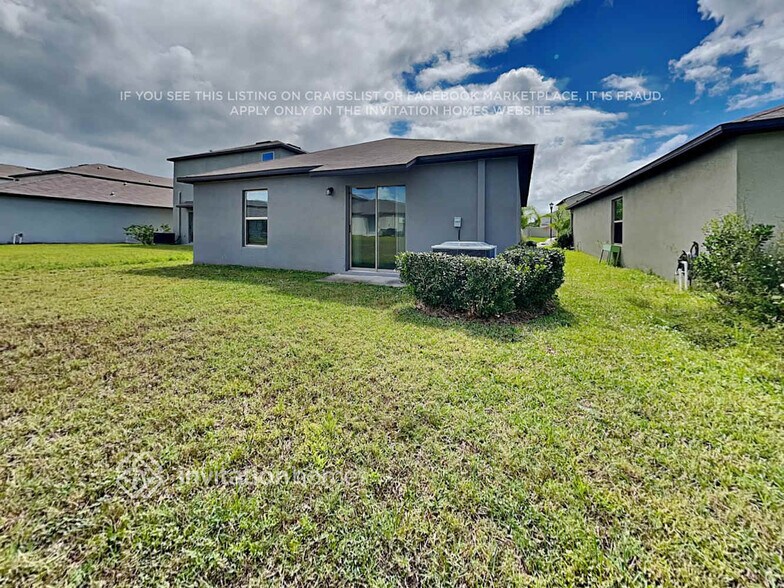 Building Photo - 7114 Paradise Island Ct