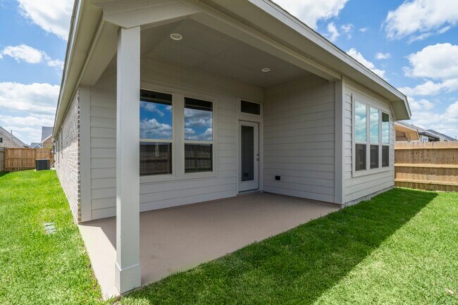 Building Photo - 27122 Butterfly Mint Ln