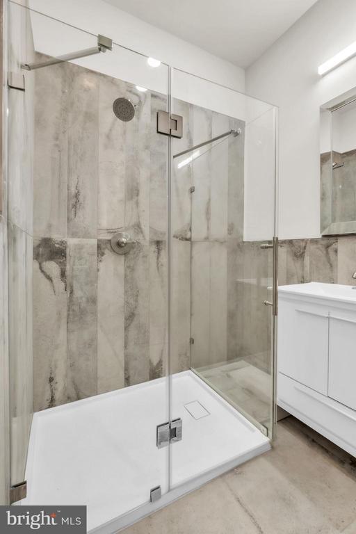 Building Photo - 1823 S Broad St