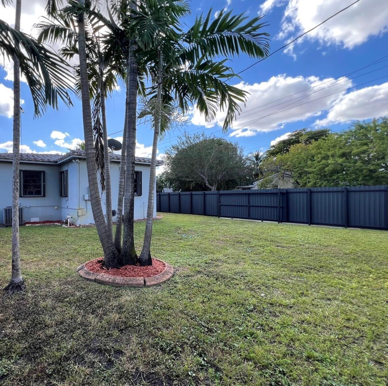 Building Photo - 189 Glendale Dr