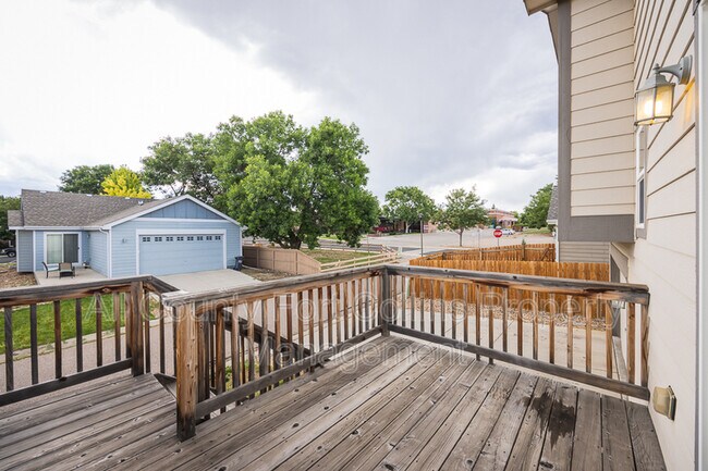 Building Photo - 2237 Sopris Cir