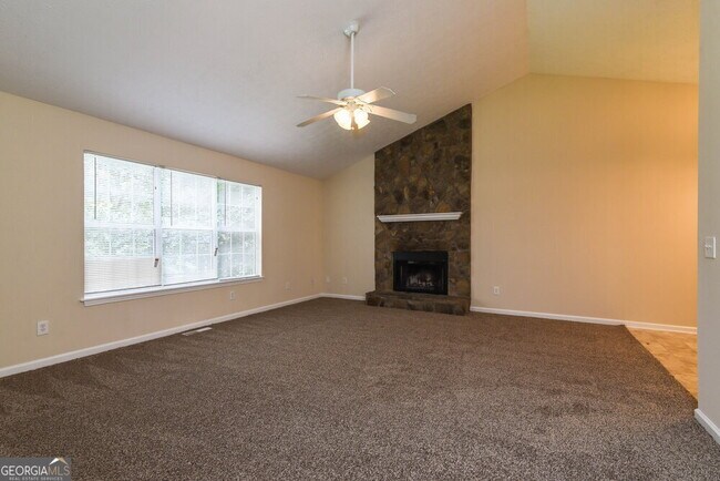 Building Photo - 9670 Crestview Terrace