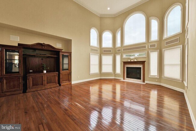 Building Photo - 19 Meadowlark Dr