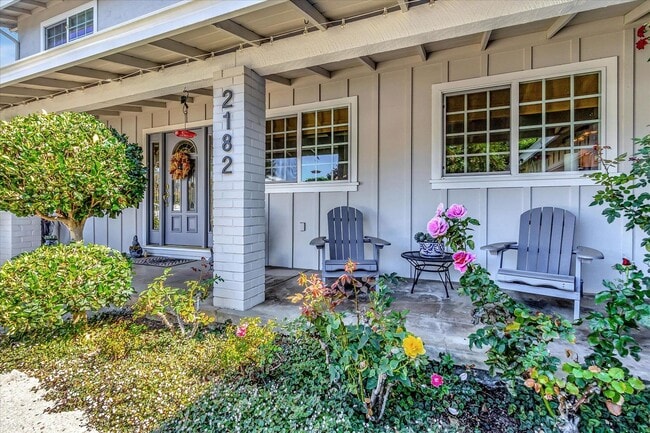 Building Photo - Executive Oasis l Huge Lot with Lush Green...