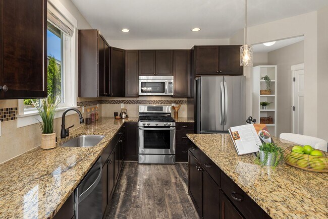 Building Photo - 4Bd/2.25Ba Duvall Home