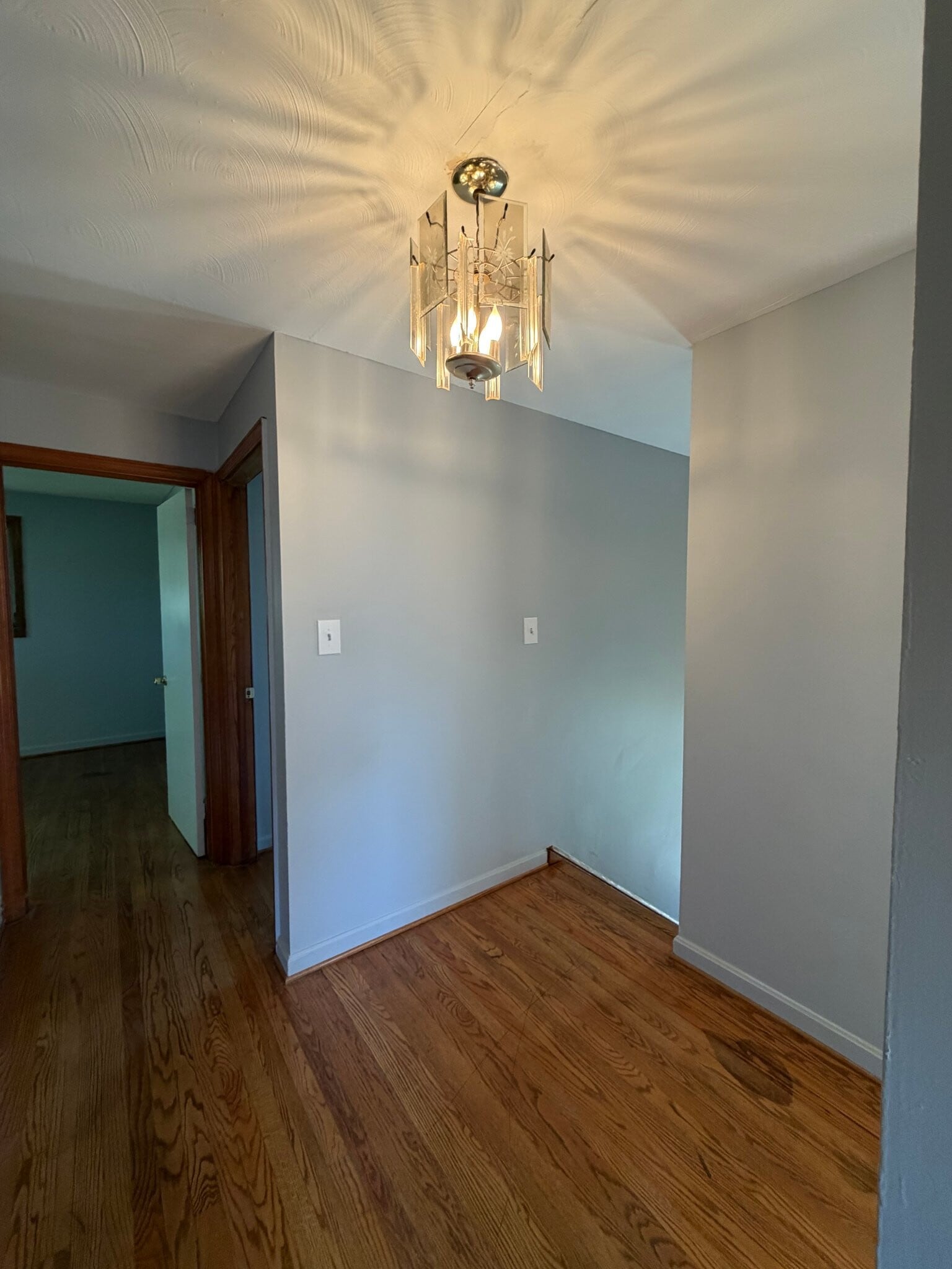 Building Photo - 639 Holbrook St