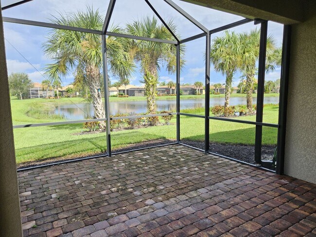 Building Photo - Stunning Model Home – 2 Bedrooms plus Den,...