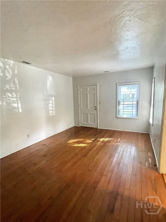 Building Photo - 1203 E 54th St