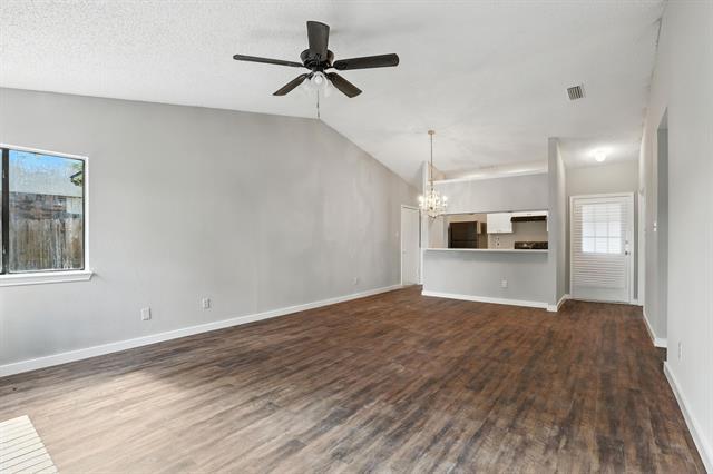 Building Photo - 1214 High Mesa Dr