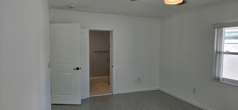 Building Photo - 125 9th St