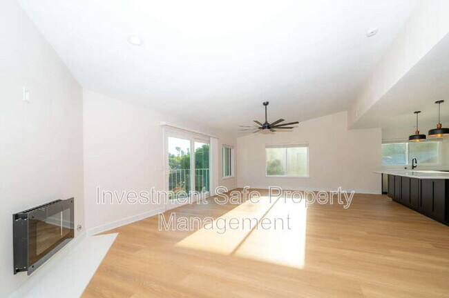 Building Photo - 9997 Javelin Way