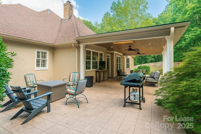 Building Photo - 3115 High Ridge Rd