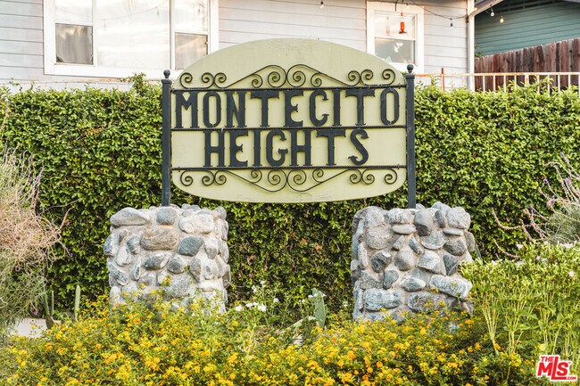 Building Photo - 1231 Montecito Dr