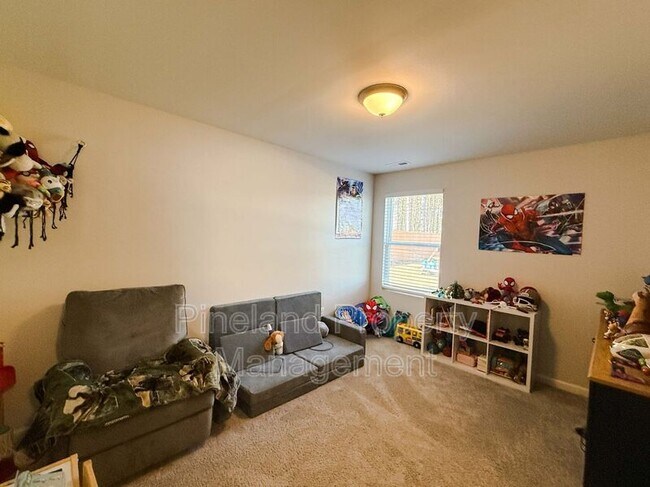 Building Photo - 245 Desert Orchid Cir