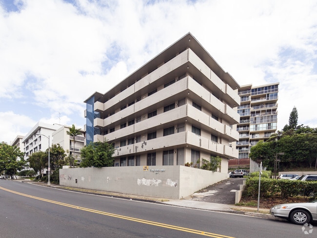 Primary Photo - Poly Vista Apartments