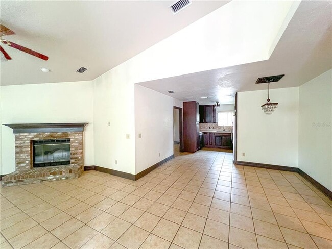 Building Photo - 4112 NW 16th Dr
