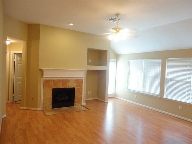Building Photo - 15 Camber Pine Pl