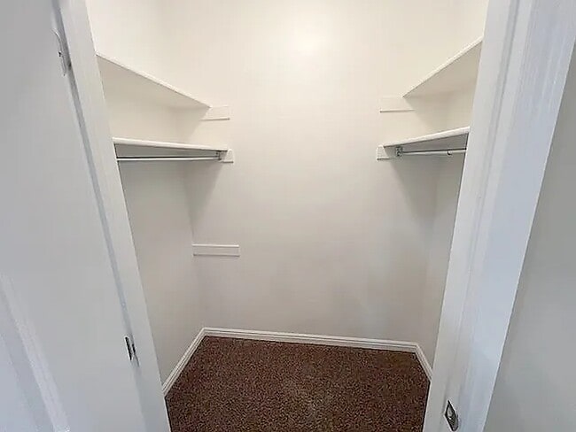 Building Photo - 426 W 200 N St