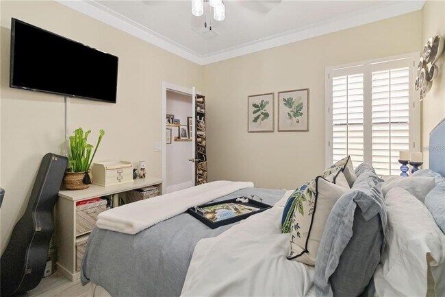 Building Photo - 7242 Hamilton Rd