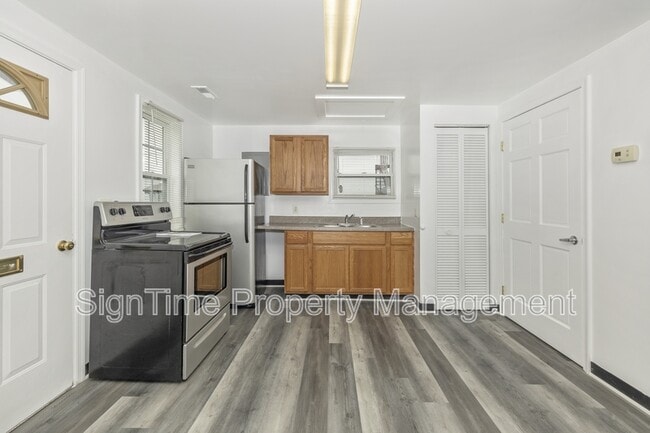 Building Photo - 796 Frederick St