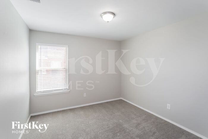 Building Photo - 14541 Serrano Ridge Rd