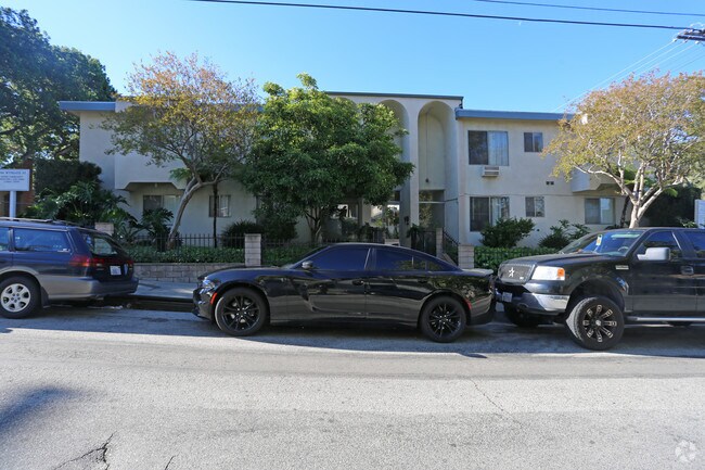 Building - 7766 Wyngate St