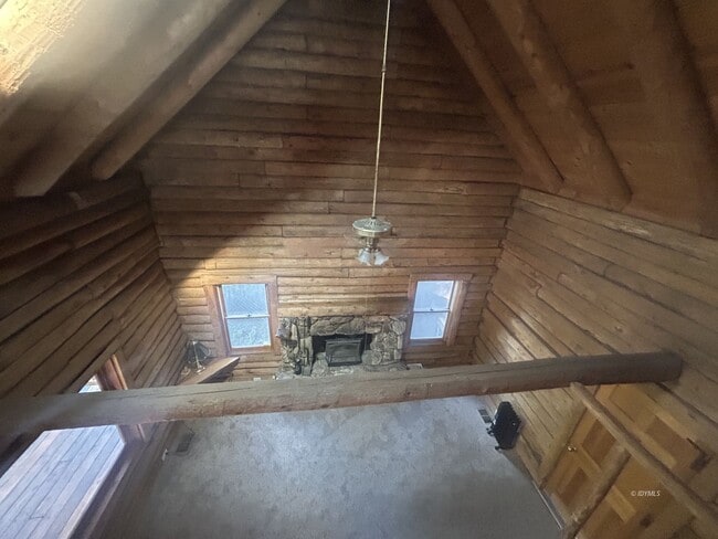 Building Photo - Quaint Log Mountain Cabin for Rent