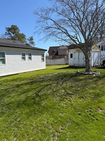 Exterior - 38 Wychunas Ave