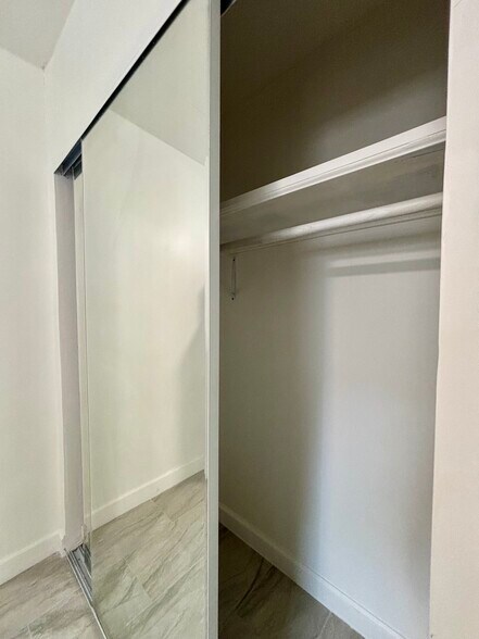 Building Photo - 1620 N 23rd Ave