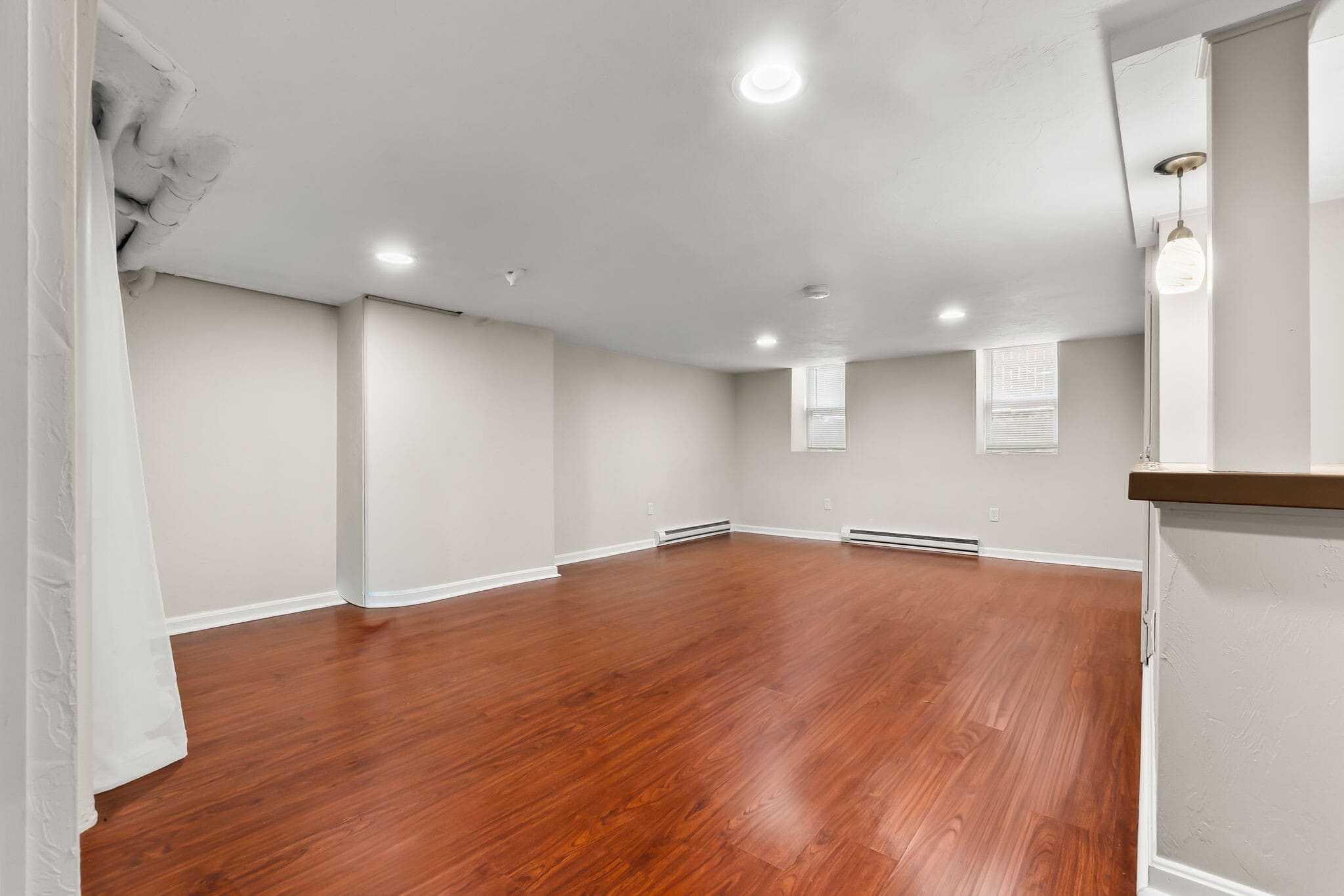 Building Photo - 40 Avon St