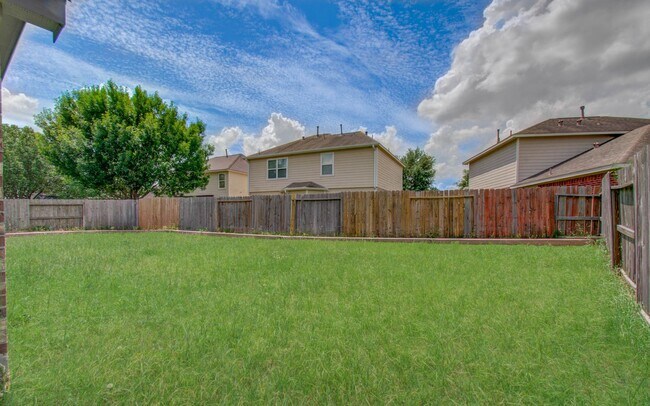 Building Photo - Spacious 4 Bed, 2 Bath Home Zoned to Tomball ISD