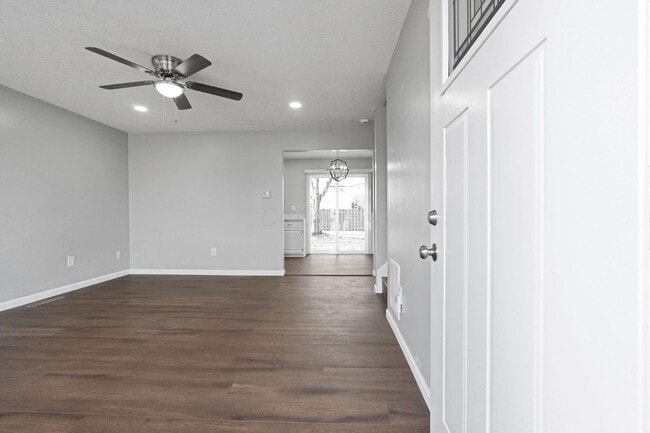 Building Photo - 199 N Spring Rd