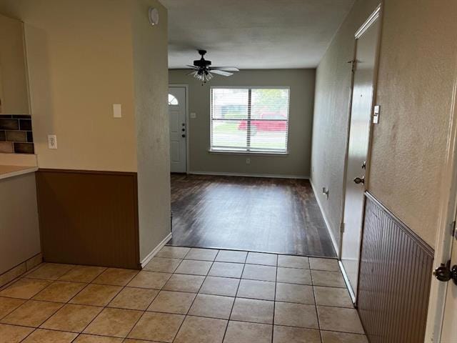 Building Photo - 713 E Avenue F