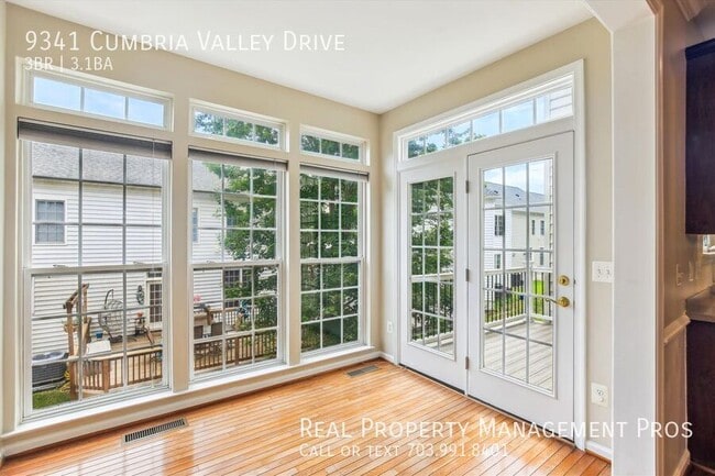Building Photo - 9341 Cumbria Valley Dr