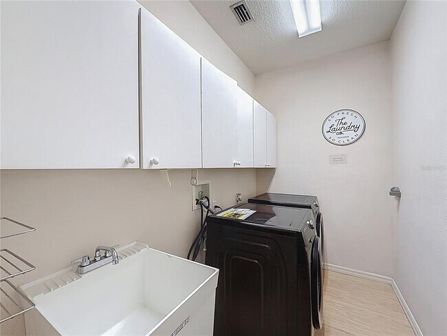 Building Photo - 14639 Coral Berry Dr