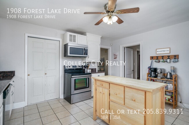 Building Photo - 1908 Forest Lake Dr