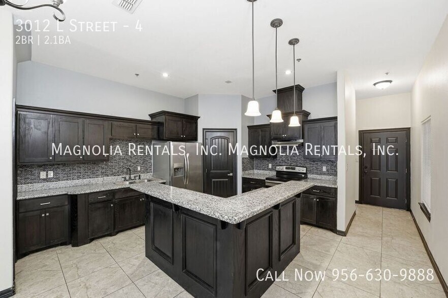 Building Photo - 3012 S L St