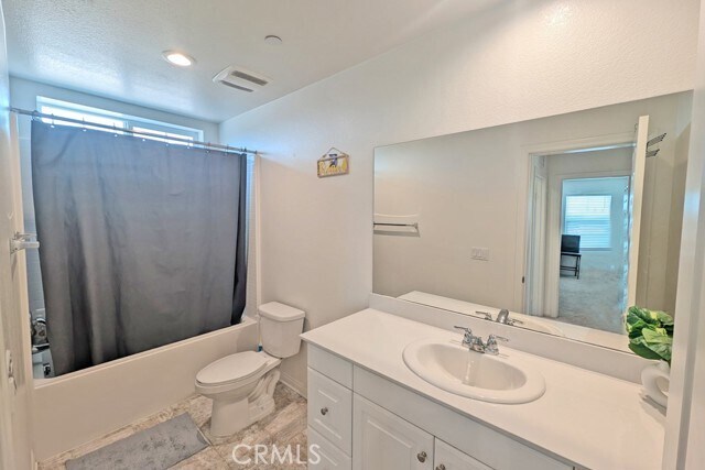 Building Photo - 3338 S Myrtle Dr