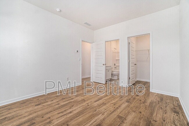 Building Photo - 6229 Honeybell Aly