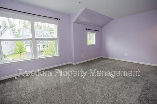Building Photo - 2425 Morgans Point Dr