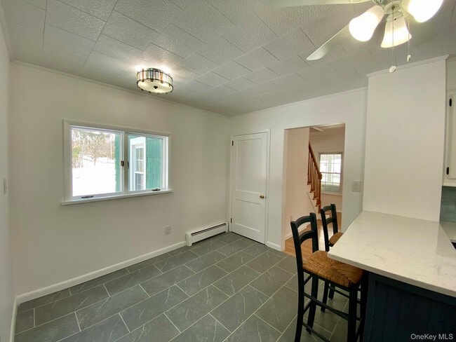 Building Photo - 42 Amity Rd