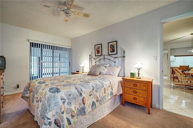 Building Photo - 15469 Lakes of Delray Blvd
