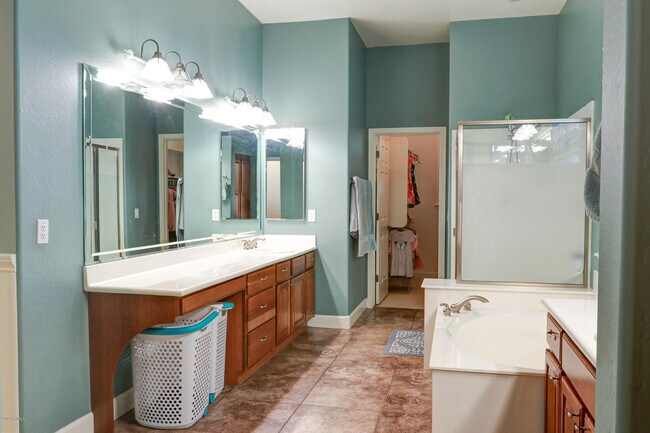 Building Photo - 3094 E Marlene Dr