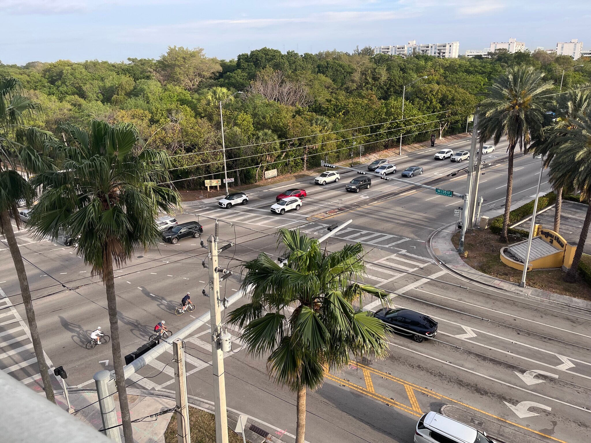 Building Photo - 13499 Biscayne Blvd