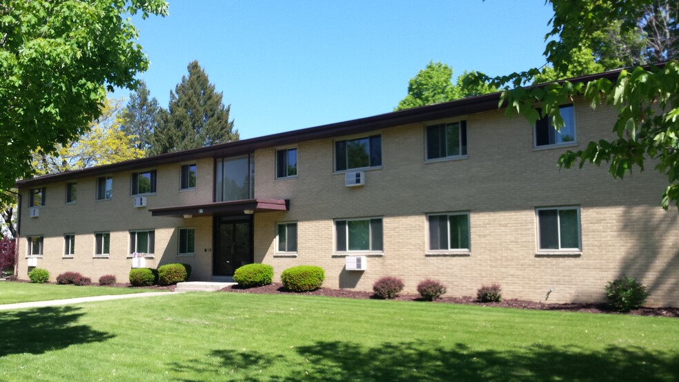 Exterior fron - Phoenix Street Apartments