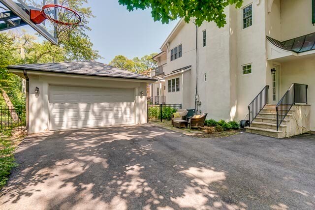 Building Photo - 755 Sheridan Rd