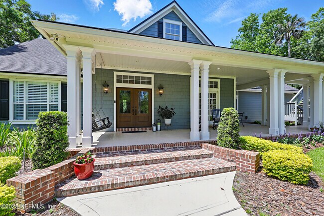 Building Photo - 24601 Deer Trace Dr