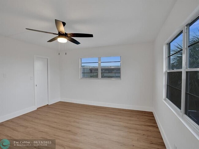 Building Photo - 3305 Aruba Way