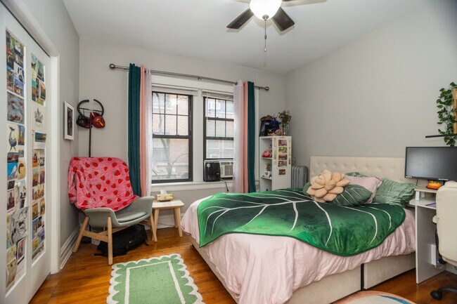 Building Photo - 5457 S Ingleside Ave