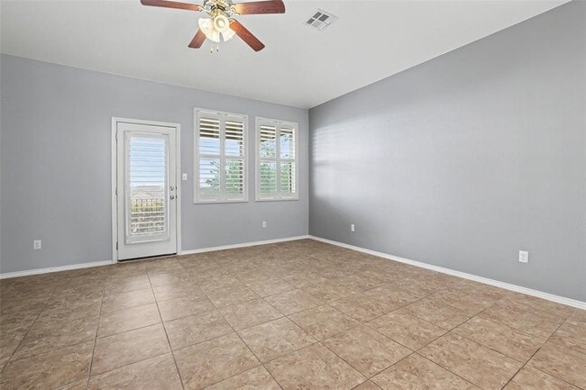Building Photo - 6227 Aviara Dr